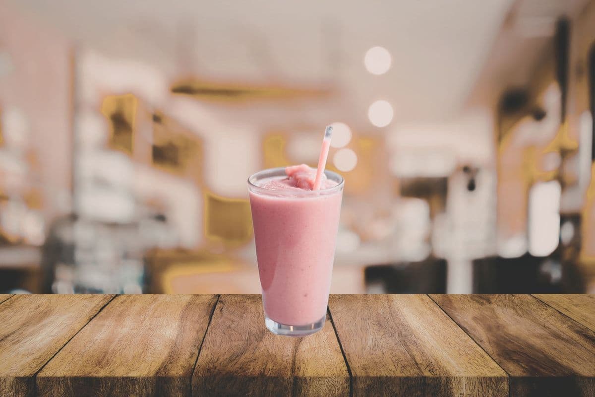Strawberry Crumble Smoothie (Vegan/GF)