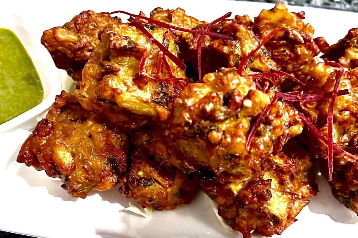 Vegetable Pakora (10 pcs)