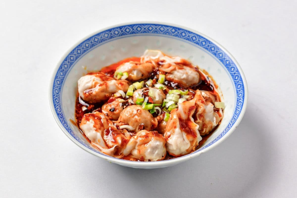 2. Hot Chilli Wontons (12 pcs)