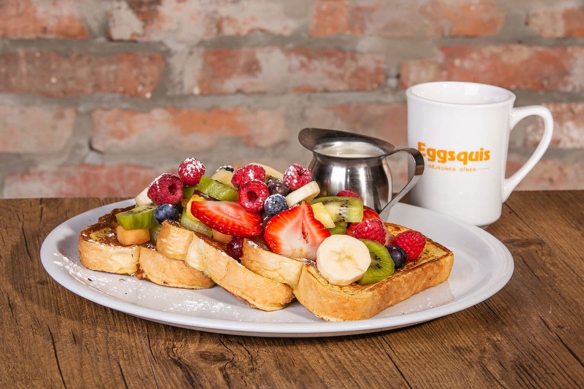 French Toast with Mixed Fruits