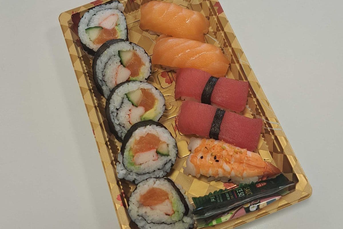 Salmon Maki Nigiri Combo