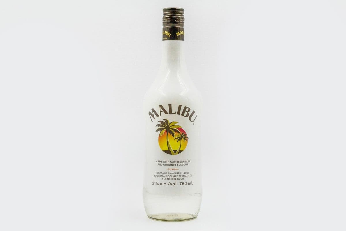 Malibu Coconut Rum (1 x 750ML)