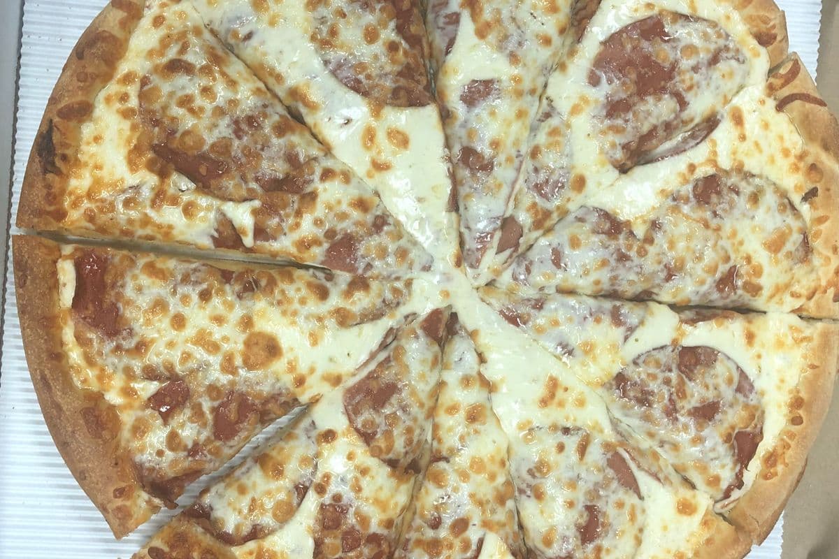 Medium 12" Cheese and Pepperoni Pizza