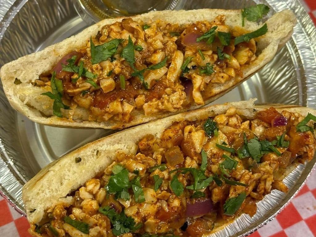 Stuffed Kulcha Paneer
