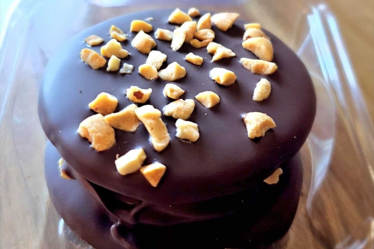 Peanut Butter Hockey Pucks