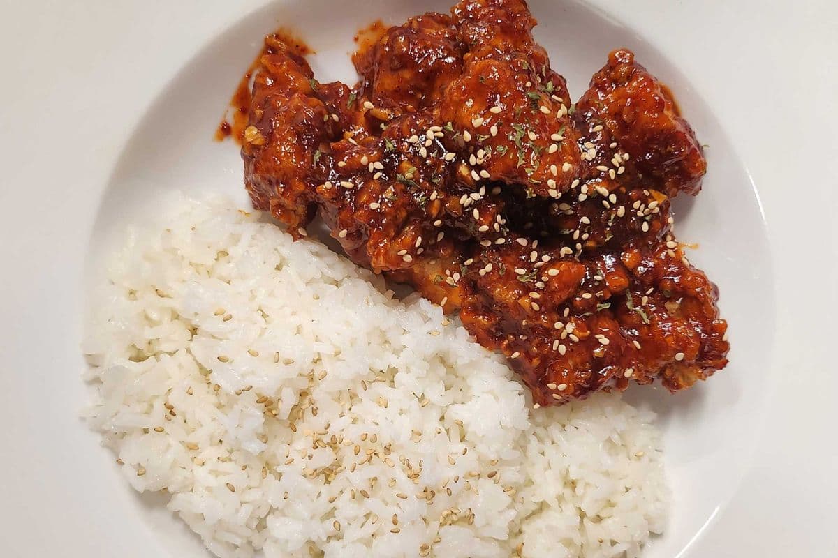 K- Fried Chicken sweet chili sauce with rice