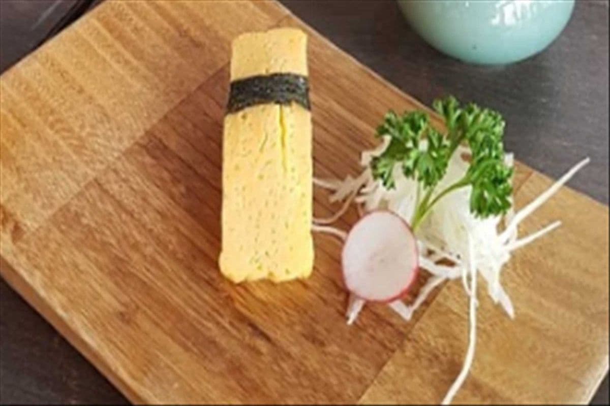Tamago Nigiri Sushi