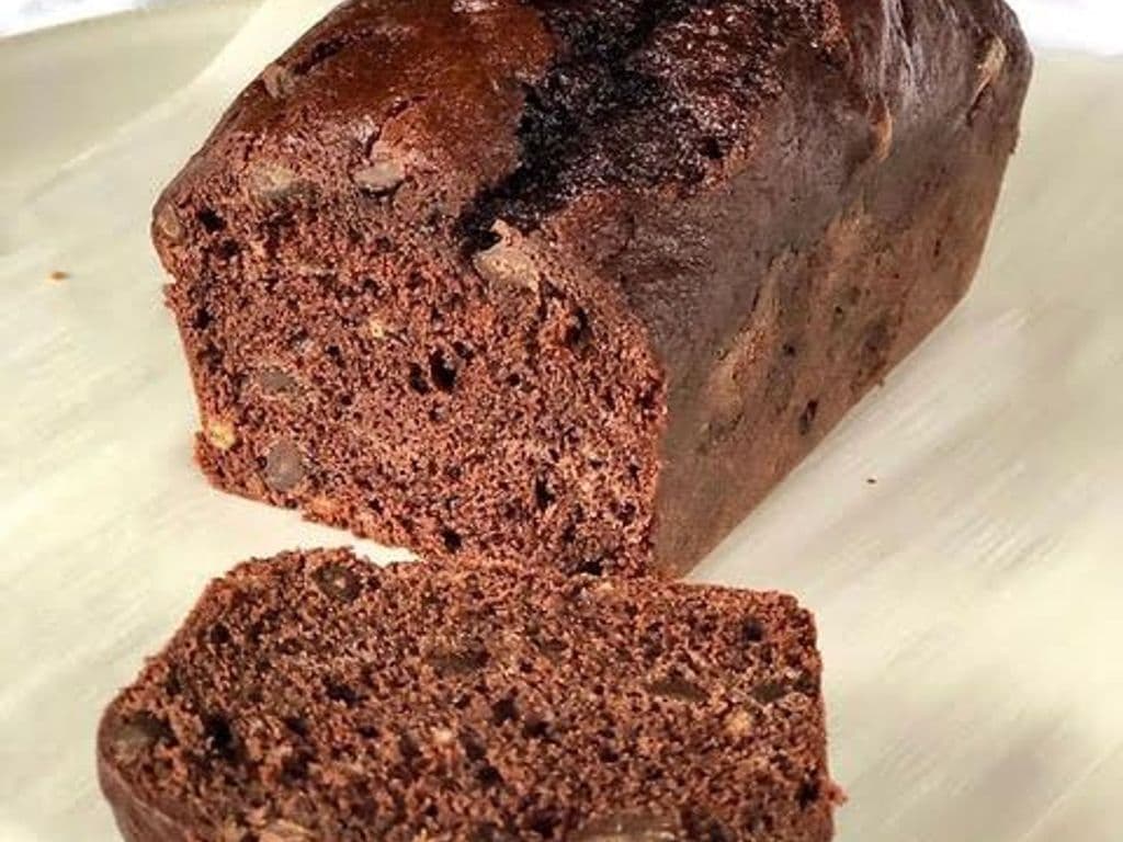 LOCAL FRESH MADE F2T CANADA CHOCOLATE BANANA BREAD (WHOLE) (LOCAL BC)