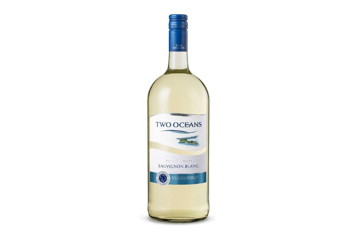 Two Oceans Sauvignon Blanc-1.5L (1 x 1.5L)