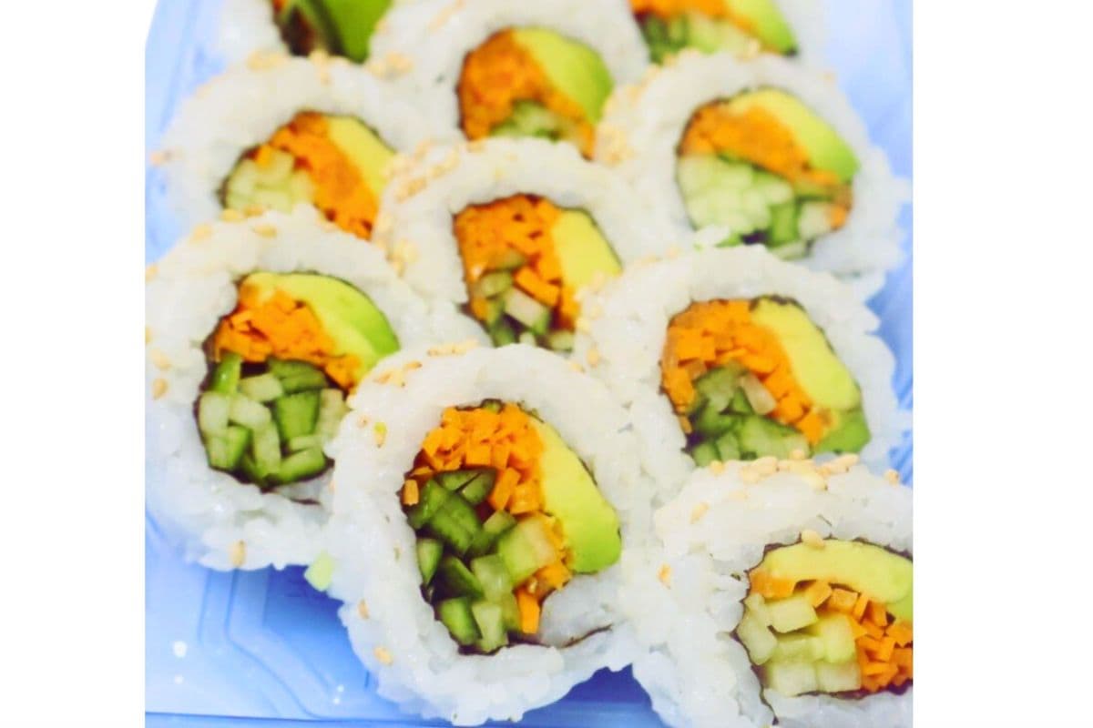 Vegetable Roll (10 pcs)