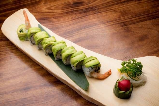 509. Green Dragon Roll (4 pcs)