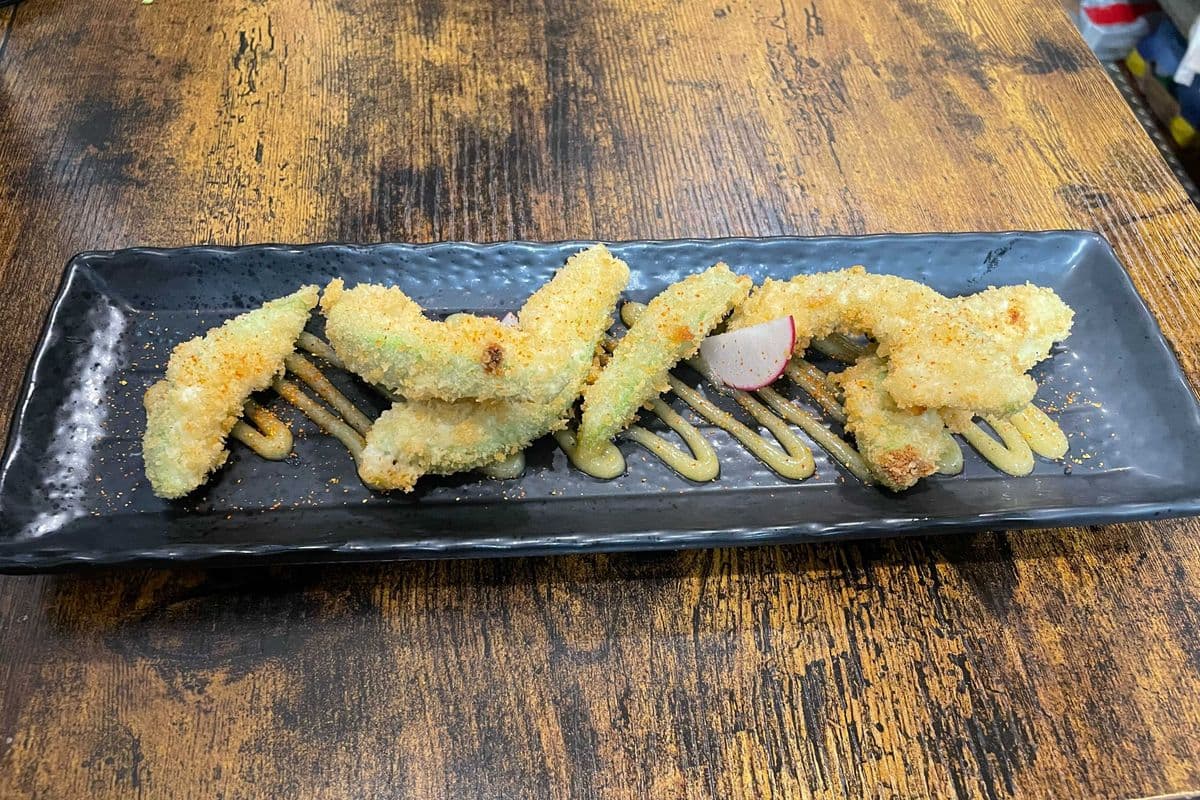 Avocado Tempura (6 pcs)