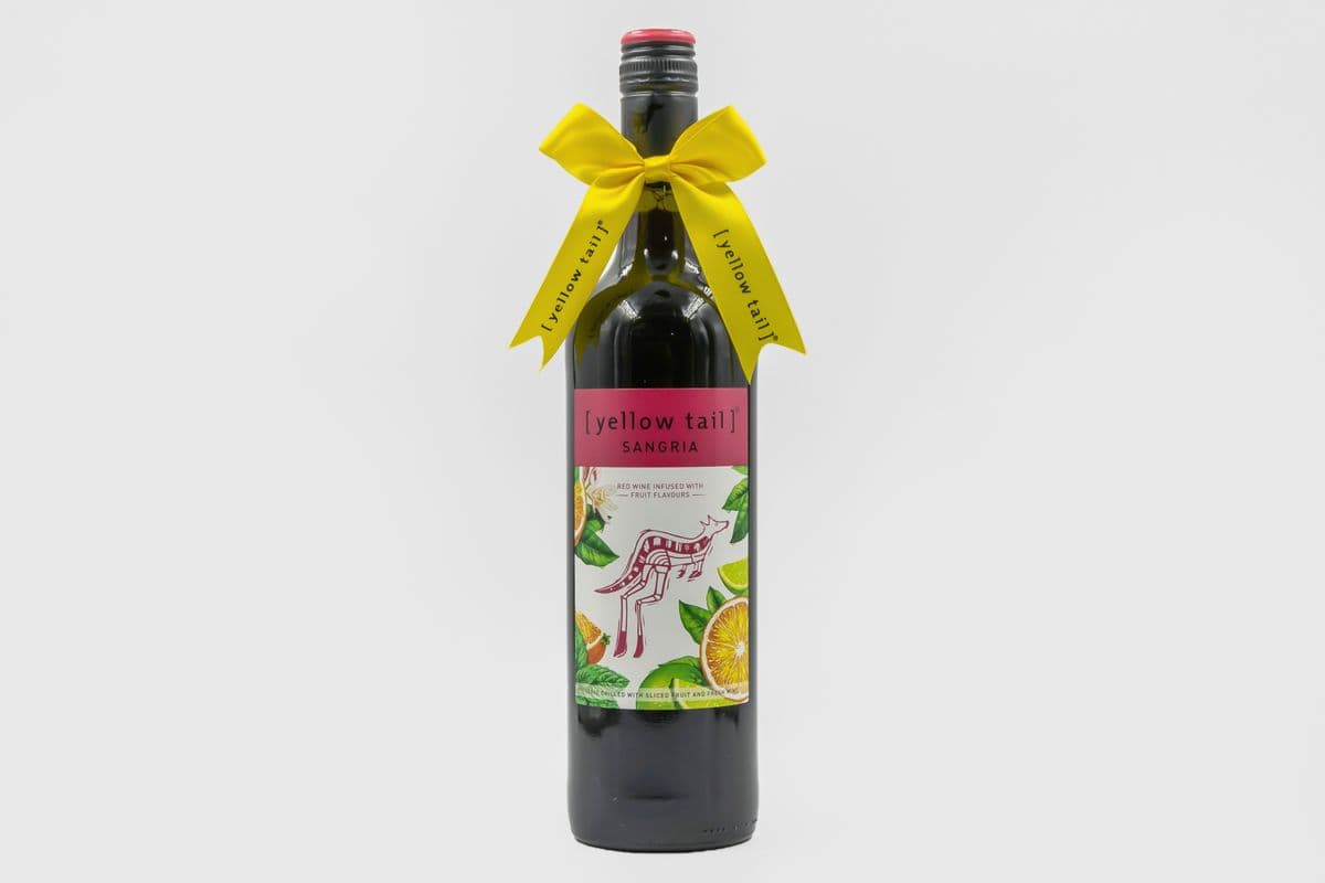 Yellow Tail Sangria (1 x 750 ml)
