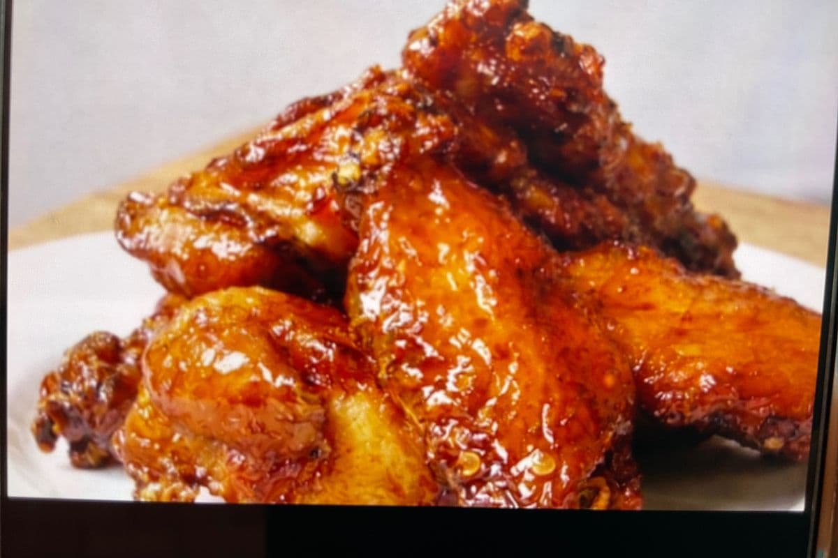 A8. Fried Chicken Wings (1 lb) - Cánh Gà Chiên