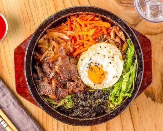Bibimbap (비빔밥) / Bibimbap