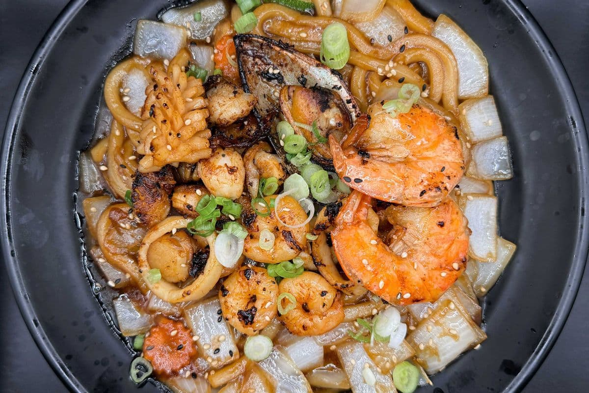 N7. Seafood Yaki Udon