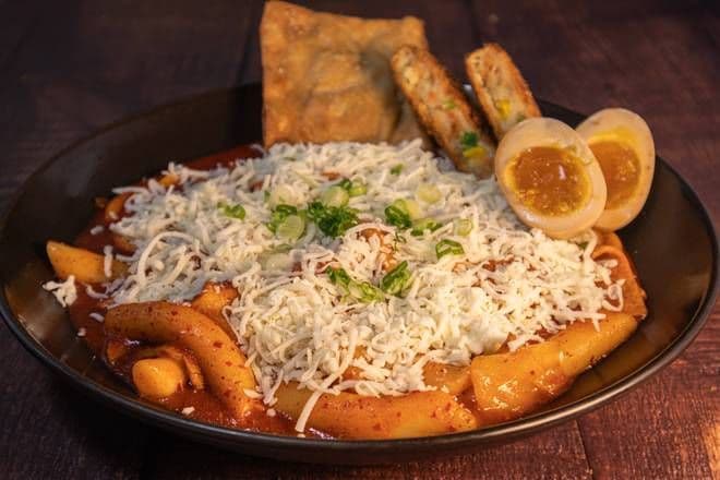 Tteokbokki Yaki Udon / Tteokbokki Yaki Udon