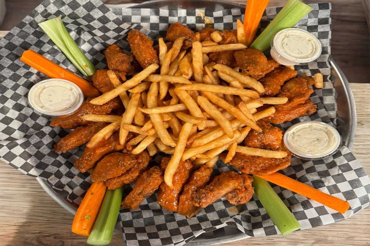 Small Wings Platter (3 lbs)