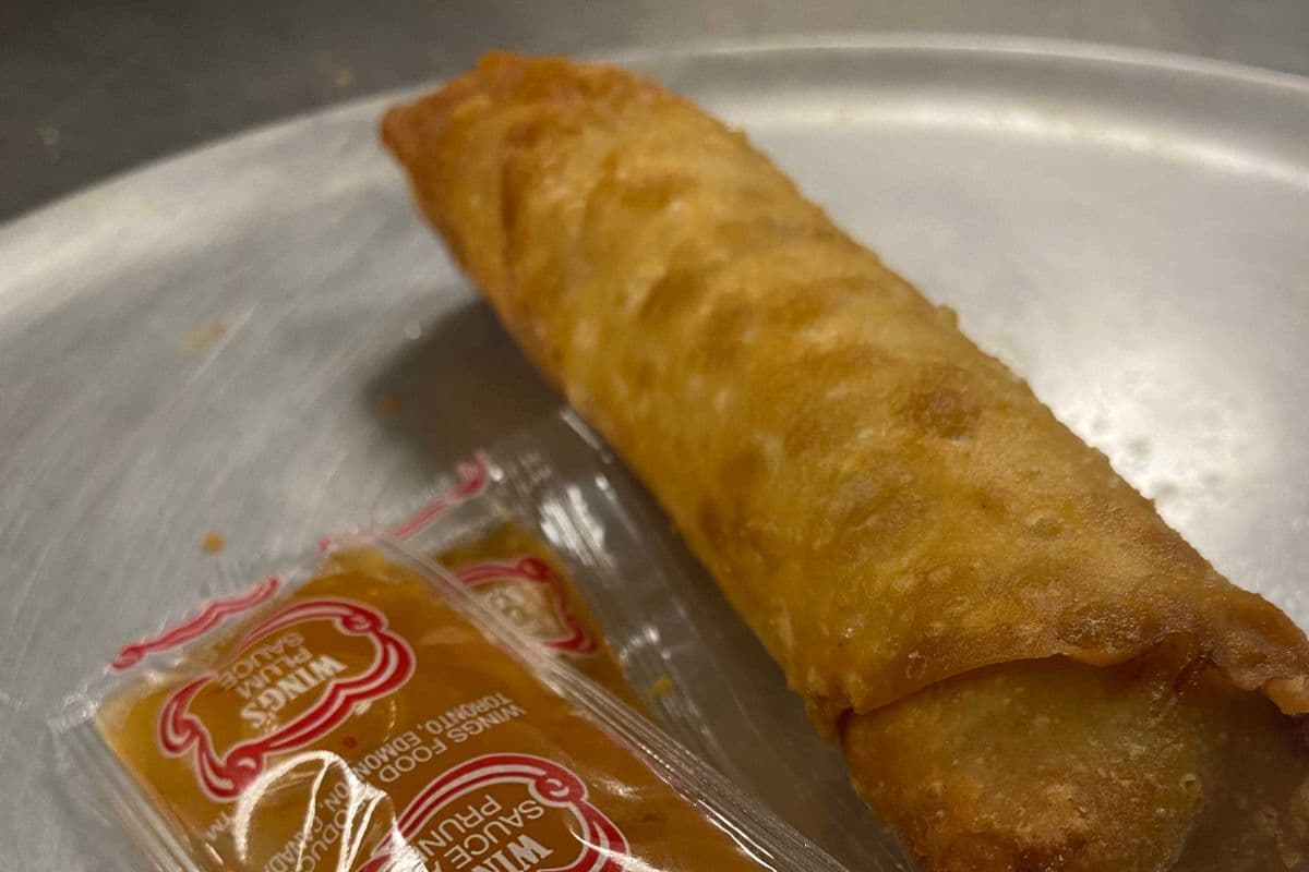 Jumbo Pork Spring Rolls (1 pc.)