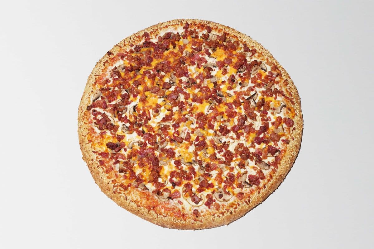 Medium Bacon and Mushroom Pizza