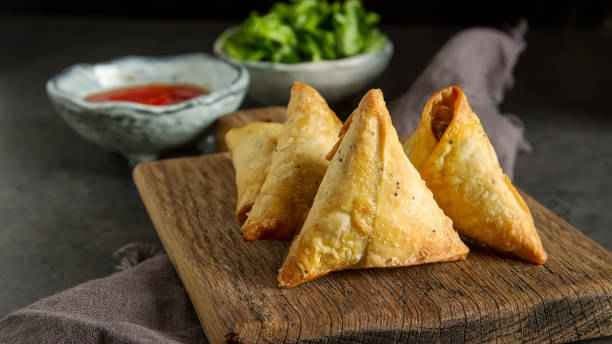 Cocktail Samosa -2 pcs