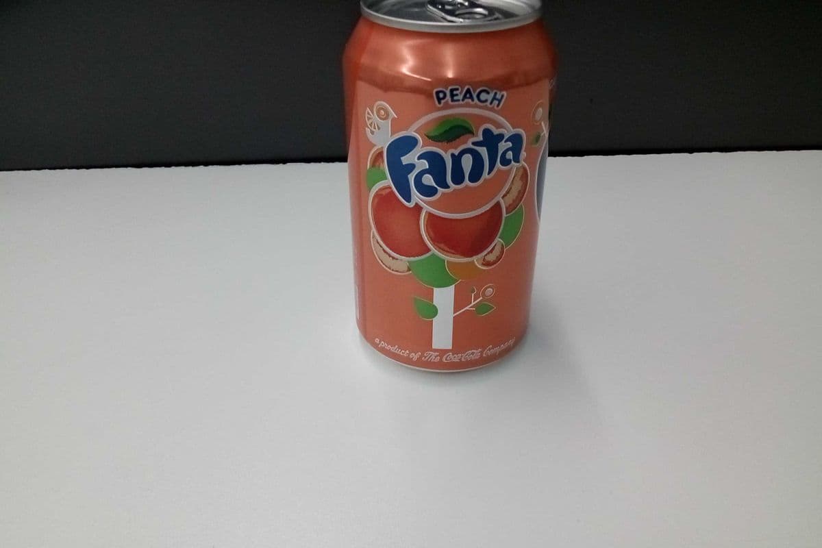 Fanta - Peach (330 ml)