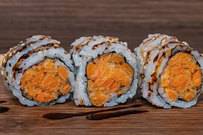 Yam Roll (6 pcs)