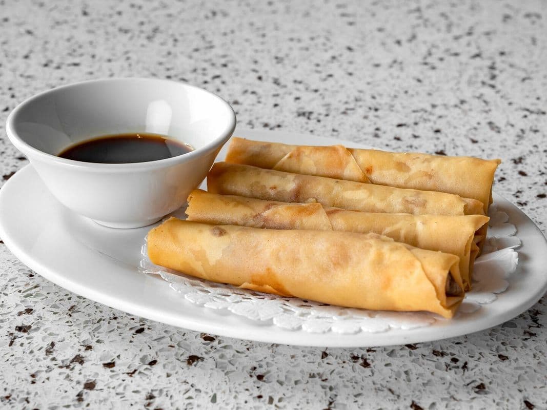 3. Deep Fried Vegetarian Spring Rolls (4 Rolls)