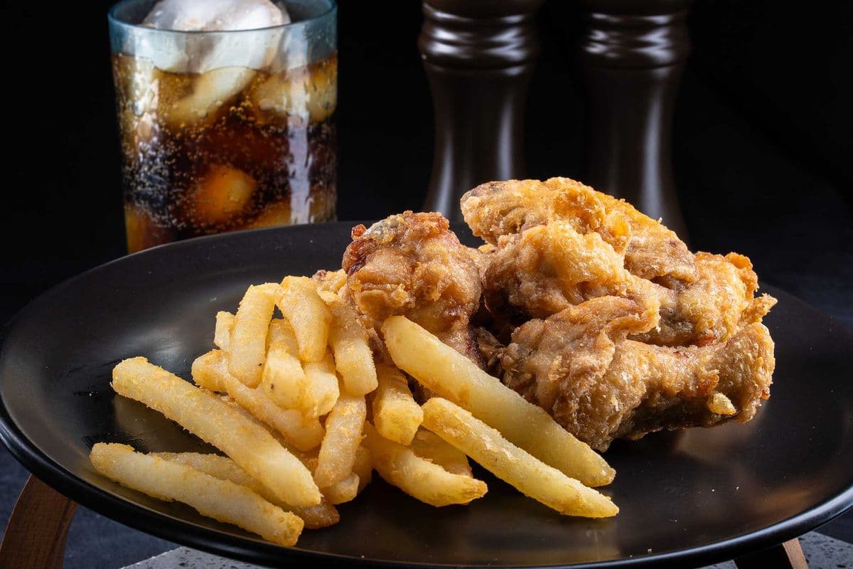 C - 5 pc Wings + Fries + Drinks