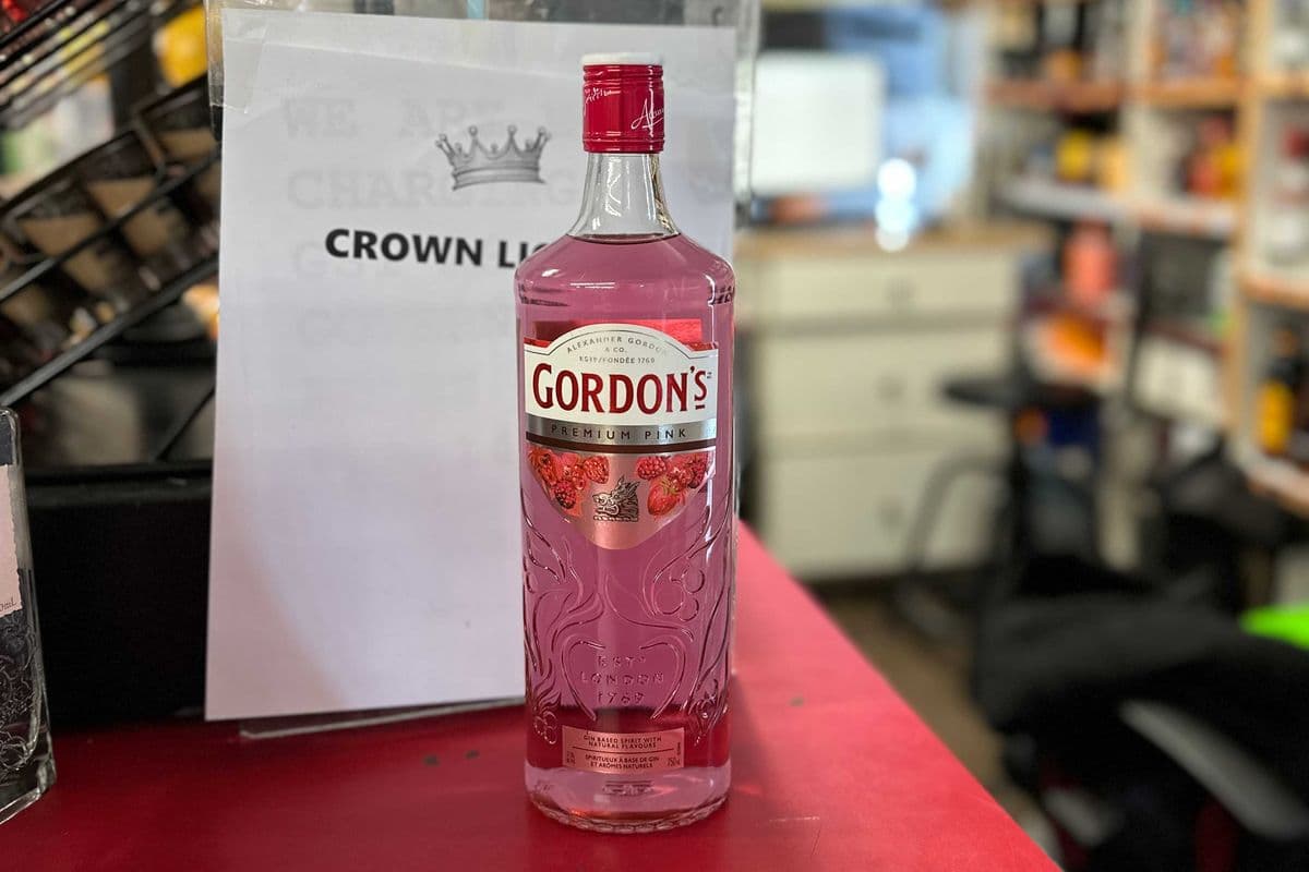 GORDON'S PREMIUM PINK GIN (1 x 750ml)