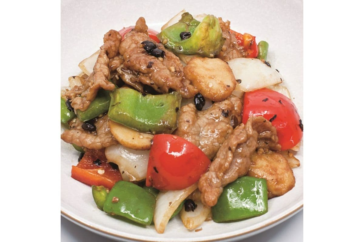 40. Sliced Beef in Black Bean Sauce