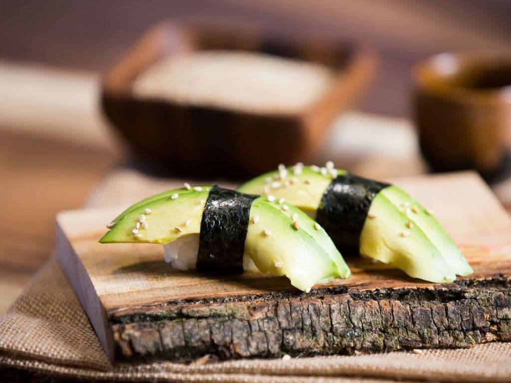 Avocado Sushi (2pcs)