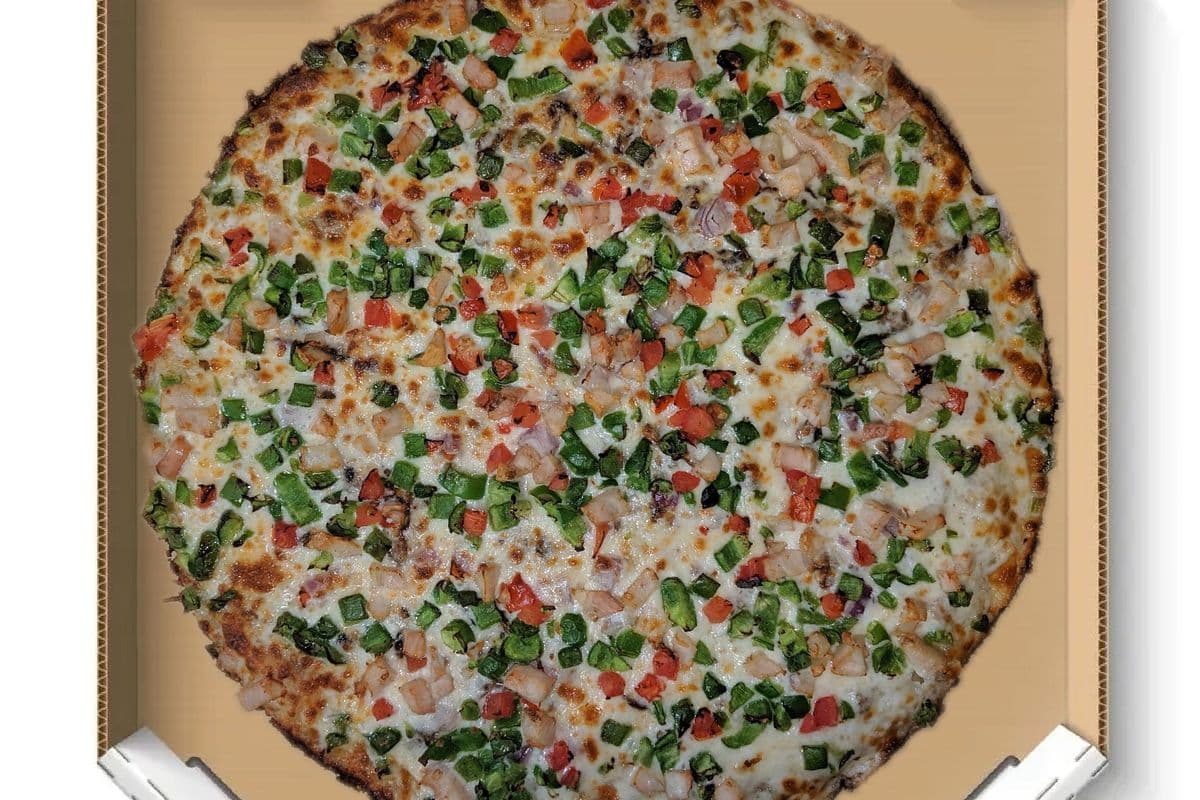 Medium Alfredo Chicken Pizza