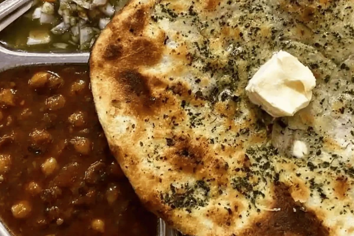 Amritsari Kulcha with Chana