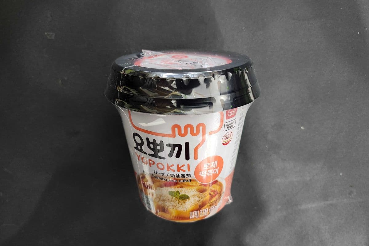 Yopokki Pâte De riz Rosé Topokki (Orange) / Rice cake (奶油番茄) 120g