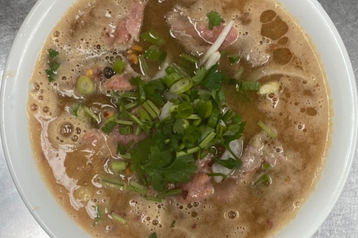 C6. Peanut Sate Noodles Soup