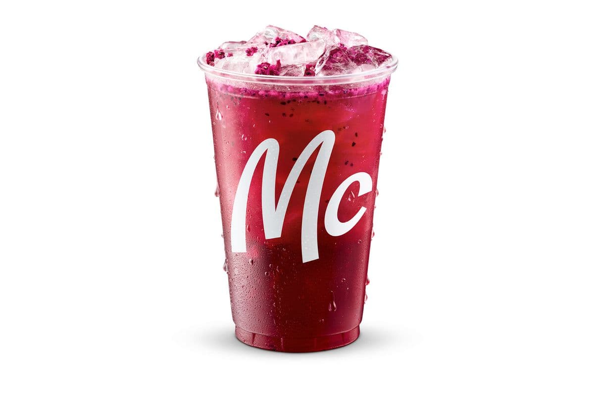 Blackberry Passionfruit Refresher [140.0 Cals]