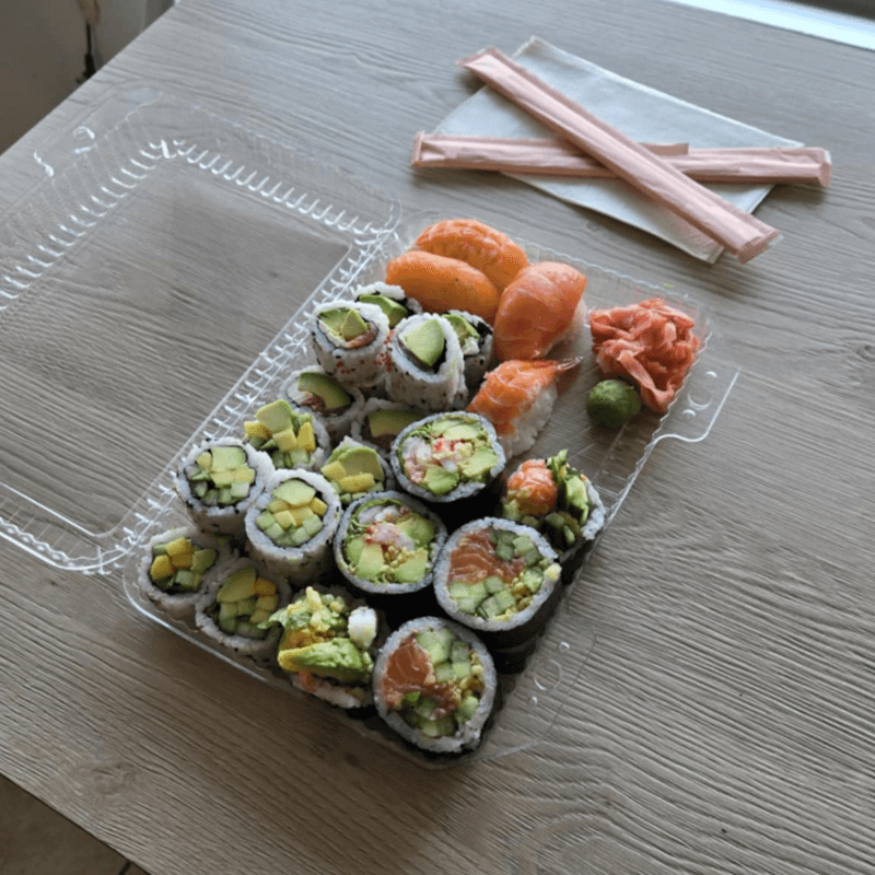 Plateaux du chef - Repas 30 morceaux pour 2 / Chef’s Platters - 30-Piece Meal for 2