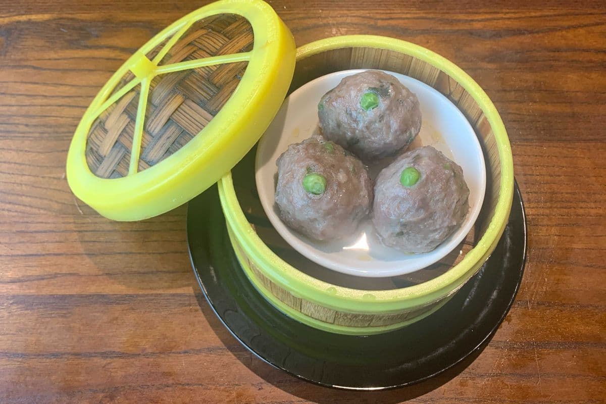 DS12. Steamed Beef Balls 3pcs 牛肉球 (3)
