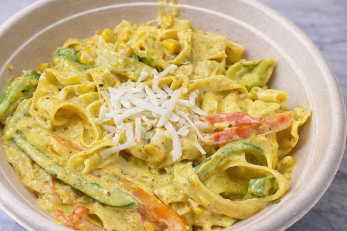 Creamy Curry Chicken Fettuccine