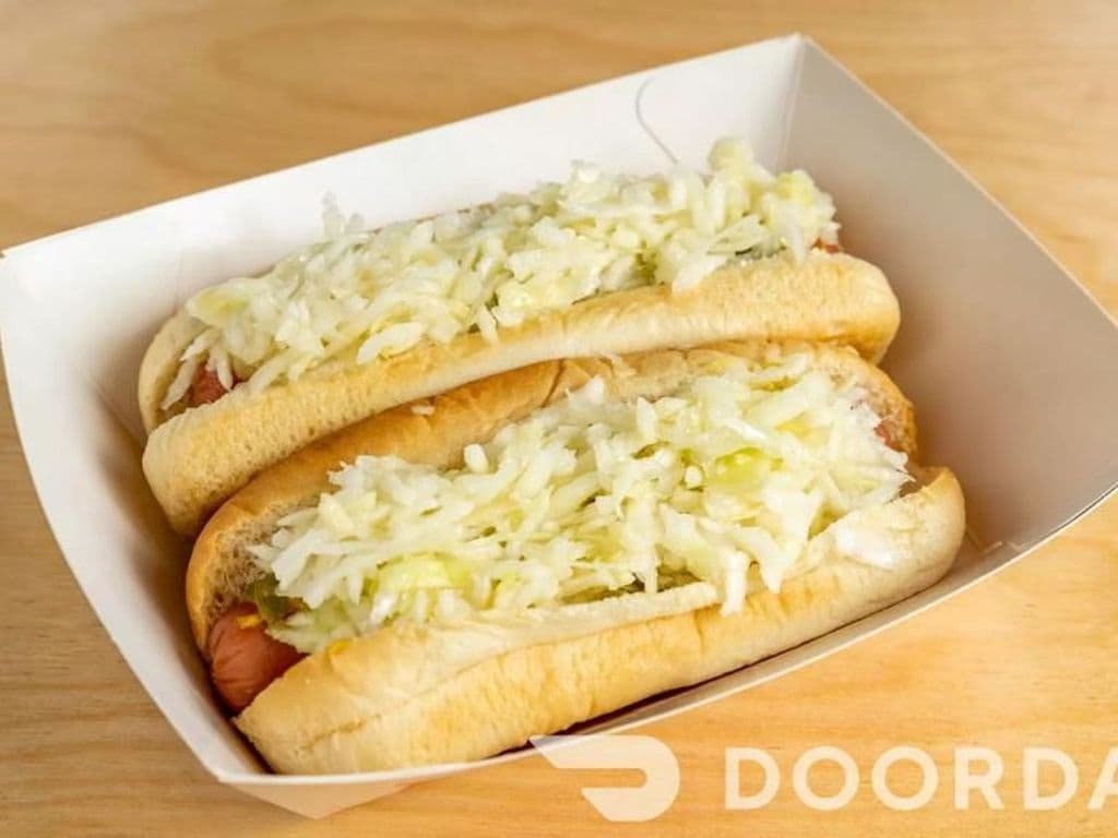 STEAMIE HOT DOG*