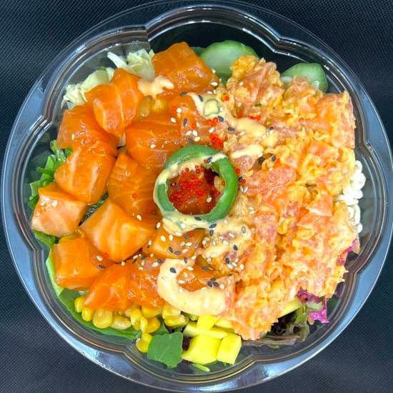 5. Poké Saumon Épicé / Spicy Salmon Poké