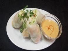 2. Salad Roll (1 pc)