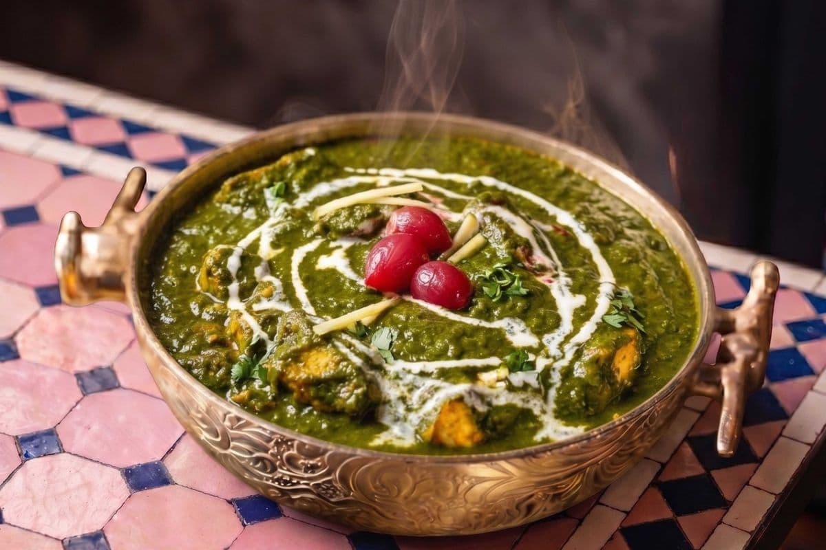 PALAK PANEER / SPINACH COTTAGE CHEESE CURRY