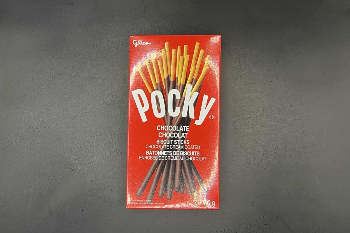 Chocolate Pocky Sticks