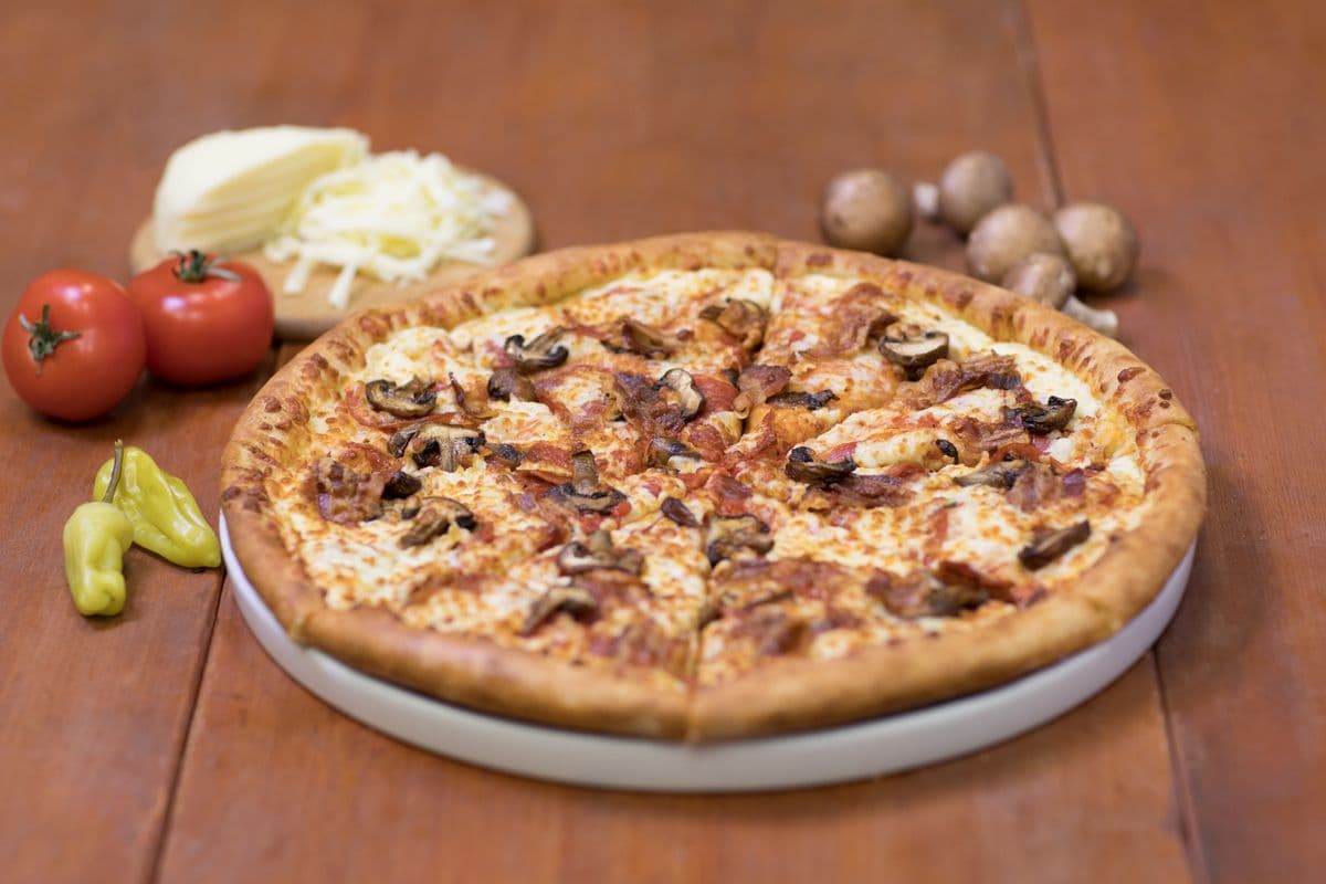 12" Canadian Classic Pizza