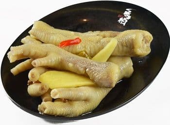 20. Chicken Feet with Pickled Pepper 泡椒风爪