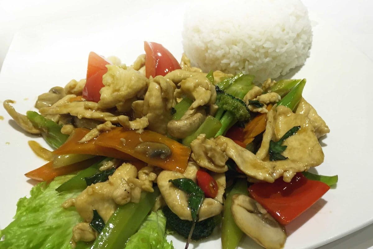 R1. Stir-Fried Mixed Vegetables with Steam Rice