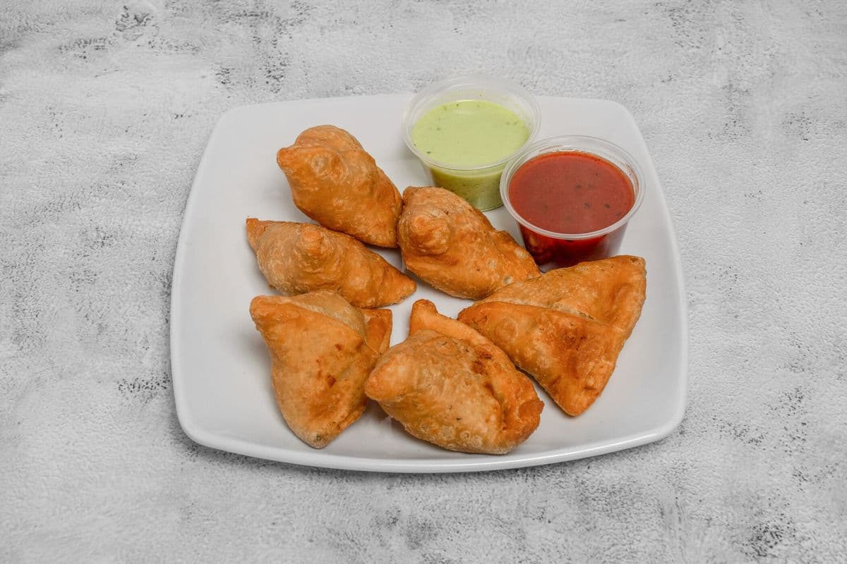 Vegetable Samosa (1 pc)