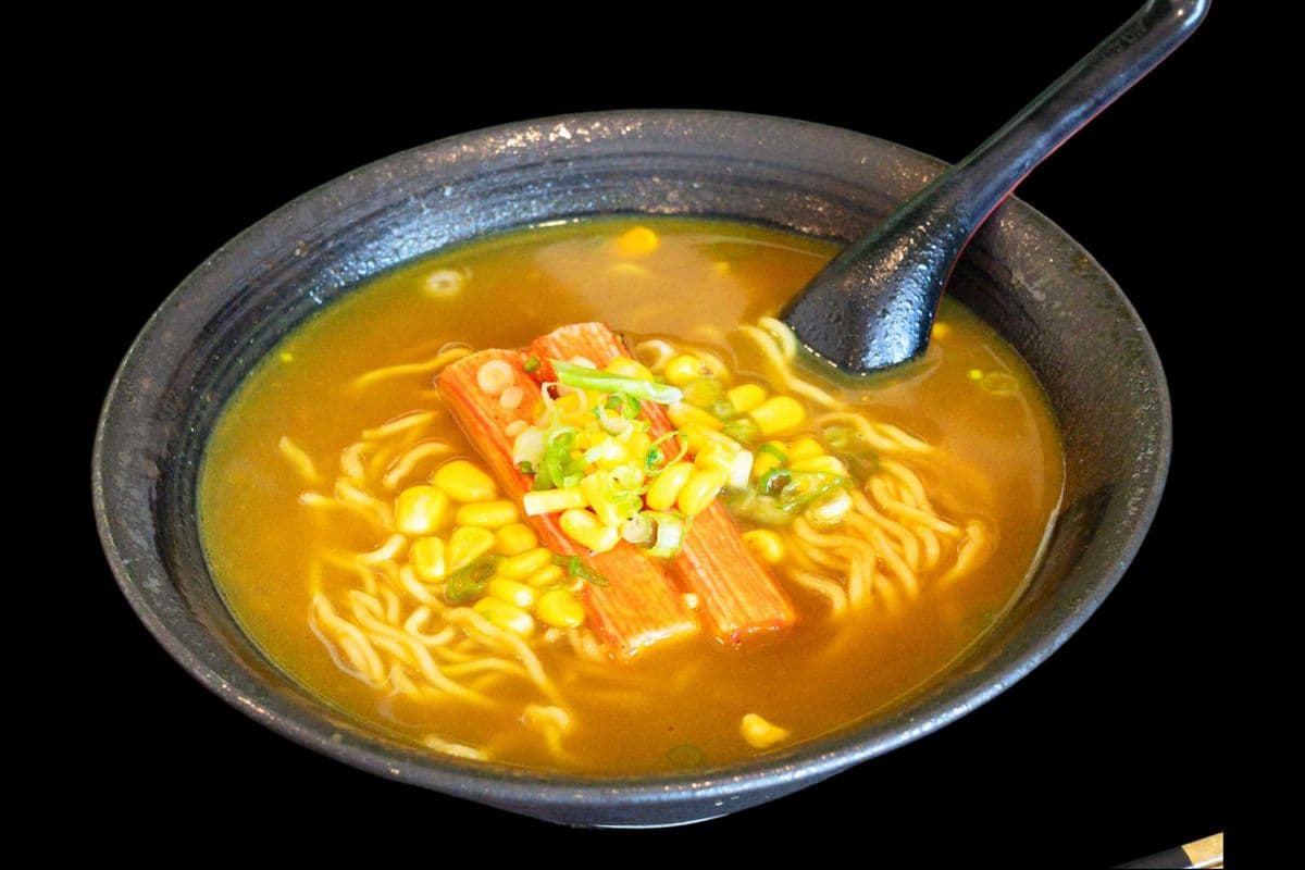 Curry Ramen - Contains Shellfish (Crab & Clams)